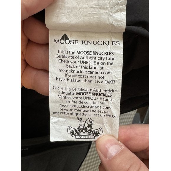 Moose Knuckles Fairfield Mens puffer  in mint condition,  Down filled - Picture 3 of 4